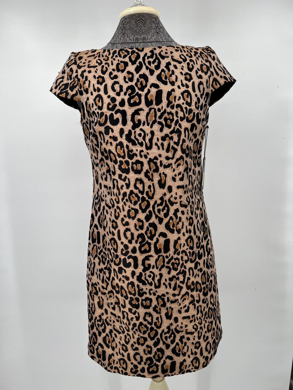Vince Camuto leopard print midi sheath dress size 4 NWT